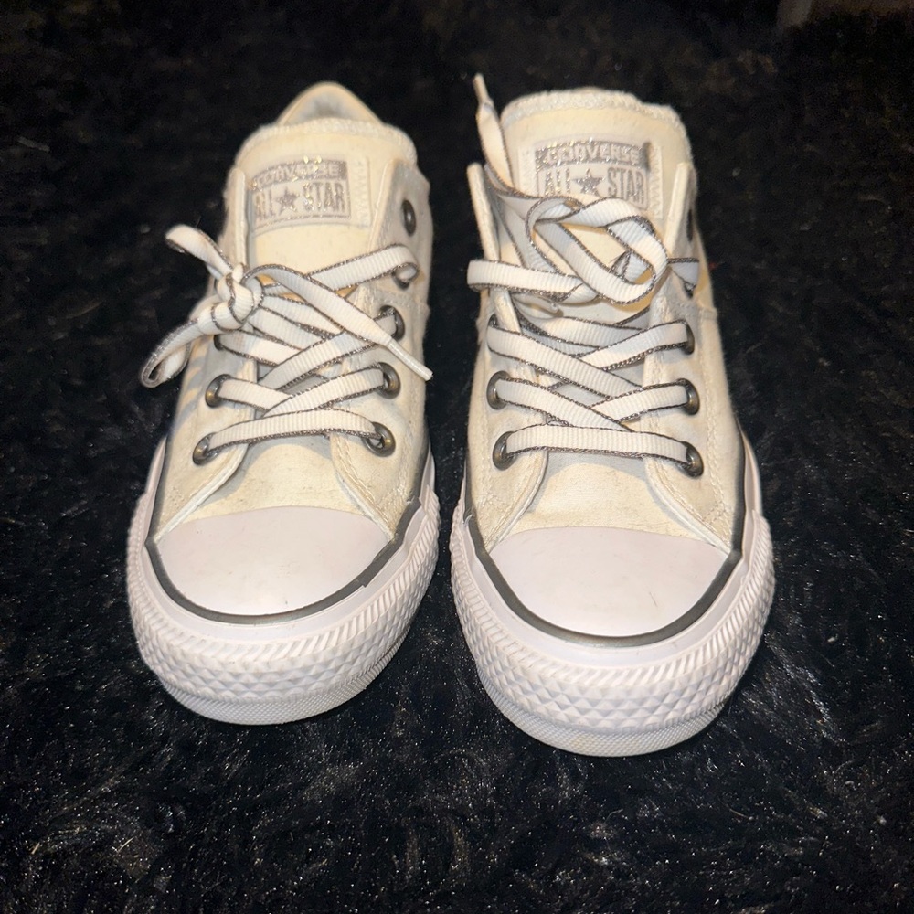 White converse